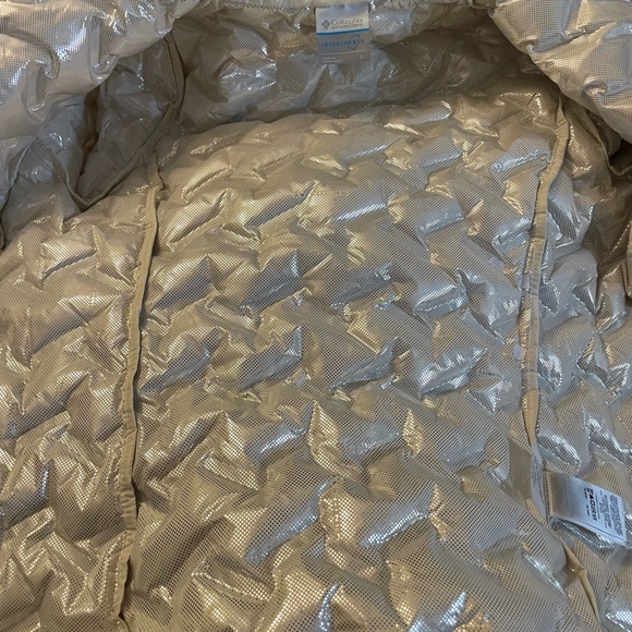 NWOT NEVER WORN COLUMBIA GOLDEN GROVE PUFFER JACKET - Picture 11 of 11